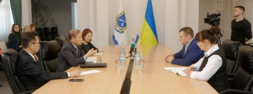 Борис Филатов провел встречу с Чрезвычайным и Полномочным Послом Республики Корея в Украине господином Ли Янг Гу