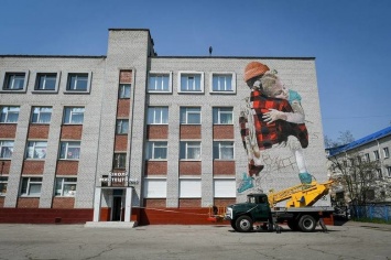 На фасадах трех запорожских школ создают муралы, - ФОТОРЕПОРТАЖ