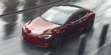 Комфортнее и дальнобойнее: Tesla обновила Model S и Model X