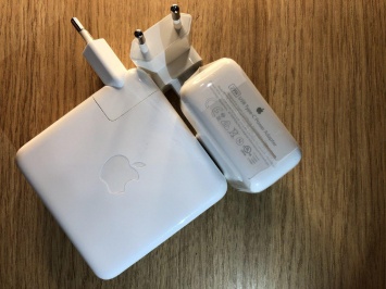 Apple отзывает адаптеры питания из-за возможных ударов током: как заменить бесплатно