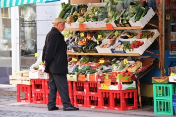 Цены на продукты взлетели, останемся без овощей: что подорожало перед Пасхой