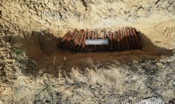 На Киевщине взрывотехники уничтожили 50 снарядов Второй Мировой войны (фото)