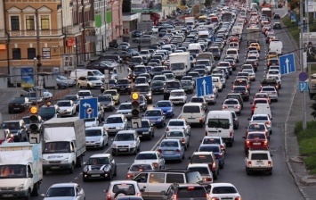 Транспортный коллапс: Киев стал в пробках