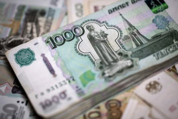 Выдача паспортов РФ на Донбассе «съест» из бюджета России свыше 100 млрд рублей за год, - эксперты