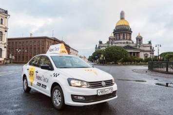 Вывели из себя ангела: Профессор математики разгромил машину «Яндекс.Такси» и избил водителя