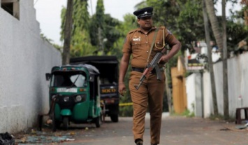 Полиция обнаружила флаги ИГ в доме террористов на Шри-Ланке