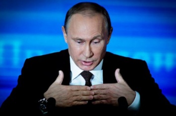 Путин признался, с кем пришлось спать ради карьеры