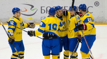 Сборная Украины с неприличным счетом проиграла Польше на чемпионате мира по хоккею