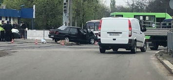 В Краматорске военные попали в ДТП, есть погибший (фото)