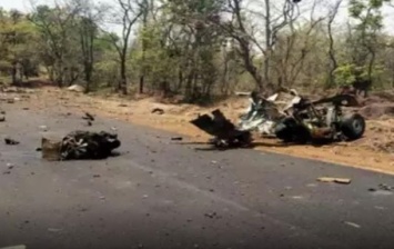 В Индии подорвали военный грузовик: 15 погибших