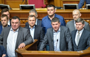 "Зажрался, жл*б!": депутатские доходы лишили украинцев сна, обидно до слез