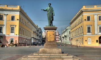 За безопасностью в Одессе завтра будут следить более 2 тысяч правоохранителей