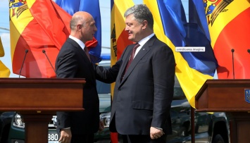 Порошенко снял санкции с завода Приднестровья по просьбе премьера Молдовы, - СМИ