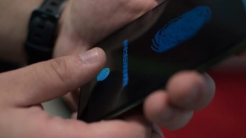 Apple разработала экранный Touch ID, работающий на всей площади дисплея