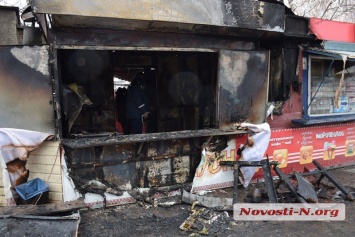 Киоск у автовокзала в Николаеве сгорел из-за поджога - полиция ведет расследование