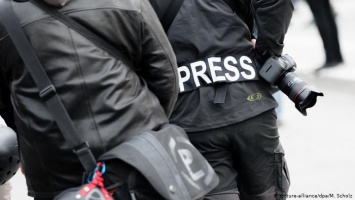 Комментарий: Что нужно сделать для укрепления свободы СМИ