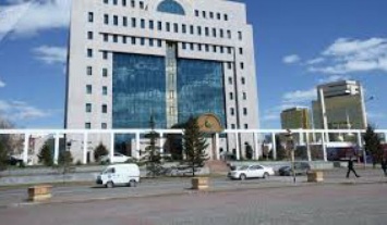 ЦИК Казахстана зарегистрировал первого кандидата на выборах президента
