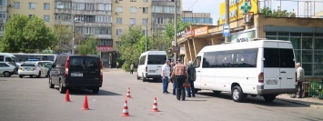 В Днепре на Парусе мужчина на Mercedes сбил женщину