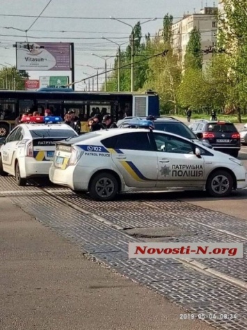 В Николаеве спецназовцы задержали водителя «Лексуса» с пистолетом