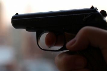 Палил с балкона из пистолета: во Львове задержали преступника