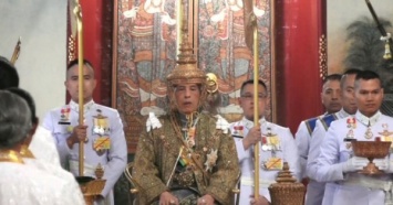 Король Таиланда взошел на трон