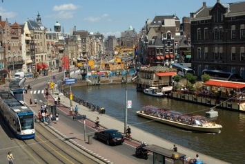 В столице Нидерландов запретили дизельные и бензиновые авто