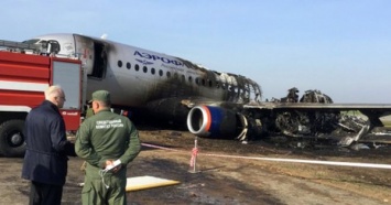 Катастрофа в Шереметьево: В РФ не стали останавливать полеты "суперджетов"