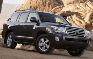 «Нет живого места»: Подборщик рассказал о самом убитом Toyota Land Cruiser 200