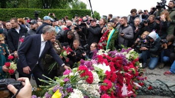 Юрий Бойко: 9 Мая всегда будет Днем Победы для украинского народа