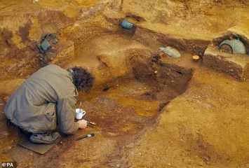 Британский "Тутанхамон": в Эссексе исследуют могилу саксонского принца