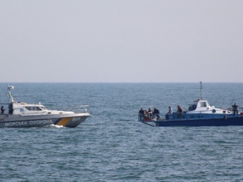 В море под Одесской задержали турецкие суда, их подозревают в браконьерстве