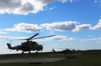 На Ровенщине проходят крупномасштабные военные учения армейской авиации
