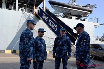 На британском корабле-разведчике HMS Echo H87 проходят стажировку украинские моряки