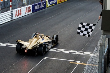 Формула E: В Монако победил Жан-Эрик Вернь