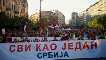 В Сербии продолжаются антиправительственные протесты