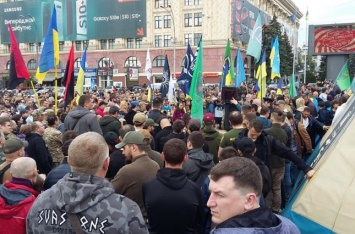 В Харькове протестовали против инициатив Кернеса: фоторепортаж