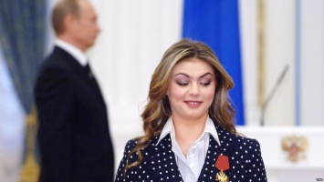 Любовница Путина родила двойню: всплыли тайны Кабаевой, о которых не решались говорить в России