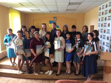 Мирноградских медсестер поздравили с их Международным днем