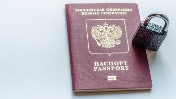 В открытый доступ попали паспортные данные Дворковича и Чубайса