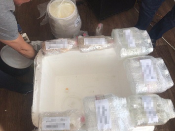 В аэропорту "Борисполь" среди багажа нашли 40 кило наркотиков на миллион долларов. Фото