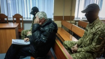 Киевский суд продлил арест пожилого режиссера, над которым поиздевалась СБУ