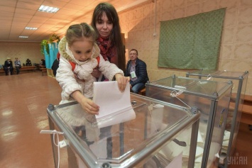 Знакомый политик или "серый кардинал": Давидюк показал суть избирательных систем в Украине