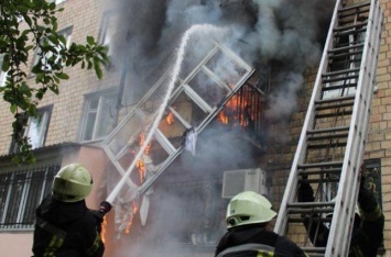 В Киеве горела многоэтажка: один человек погиб