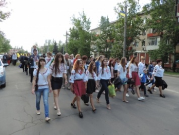 В Мелитополе готовятся к параду вышиванок (фото)