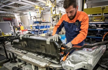 Новые Volvo получат китайские и корейские батареи