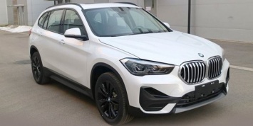 В Сеть попали первые фото обновленного кроссовера BMW X1