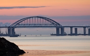 Масштабная природная катастрофа, пустые обещания оккупантов и рабский труд: что изменилось через год после открытия Крымского моста