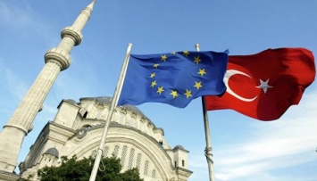 Евросоюз оставить открытыми двери для Турции - МИД Греции