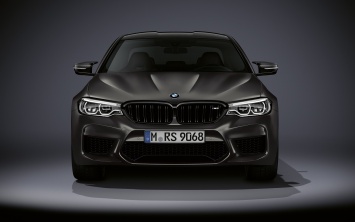 Представлен юбилейный "заряженный" седан BMW M5 Edition 35 Years