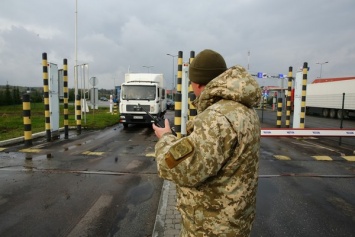 В Харьковской области россиянин хотел попасть в РФ на авто, которое находится в международном розыске